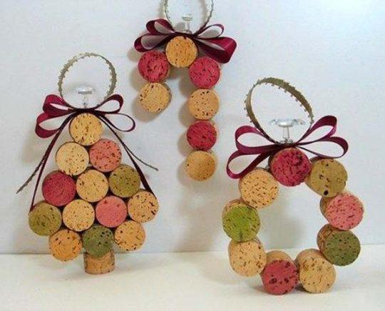 Mães Amigas - 20 enfeites de Natal para fazer com as crianças! Mães Amigas - 20 enfeites de Natal para fazer com as crianças!