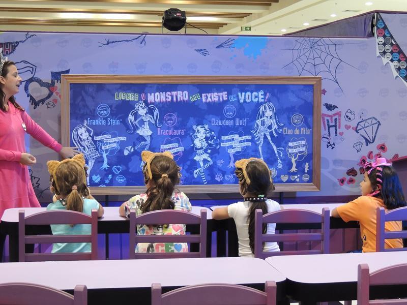 G1 - Shopping expõe bonecas Monster High no 'fim de férias' em Campinas -  notícias em Campinas e Região