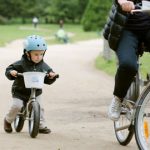 Bicicletas sem pedal, rodinhas e fr...